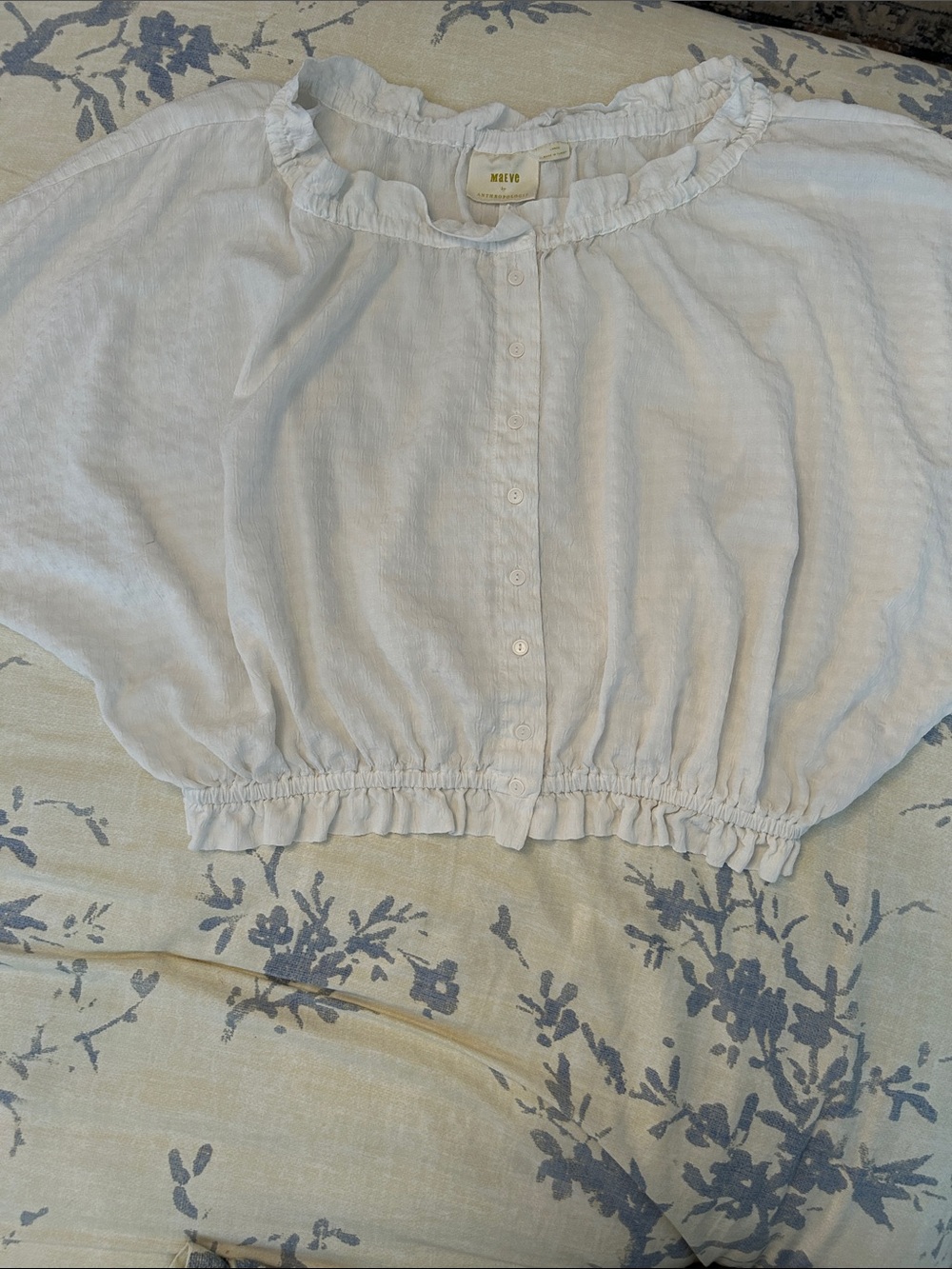 Anthropologie white lightweight bubble top.